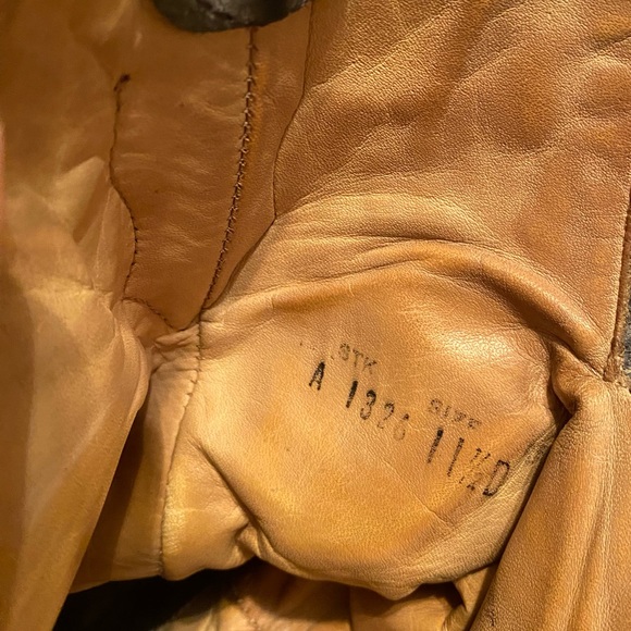 Men’s Corral Vintage leather embroidered square toe western boots. Size 11.5D - Picture 16 of 16